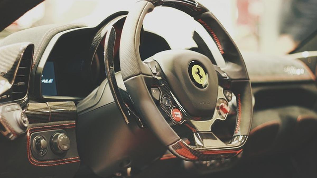 Cum a ajuns un Ferrari sa fie vandut la un pret record