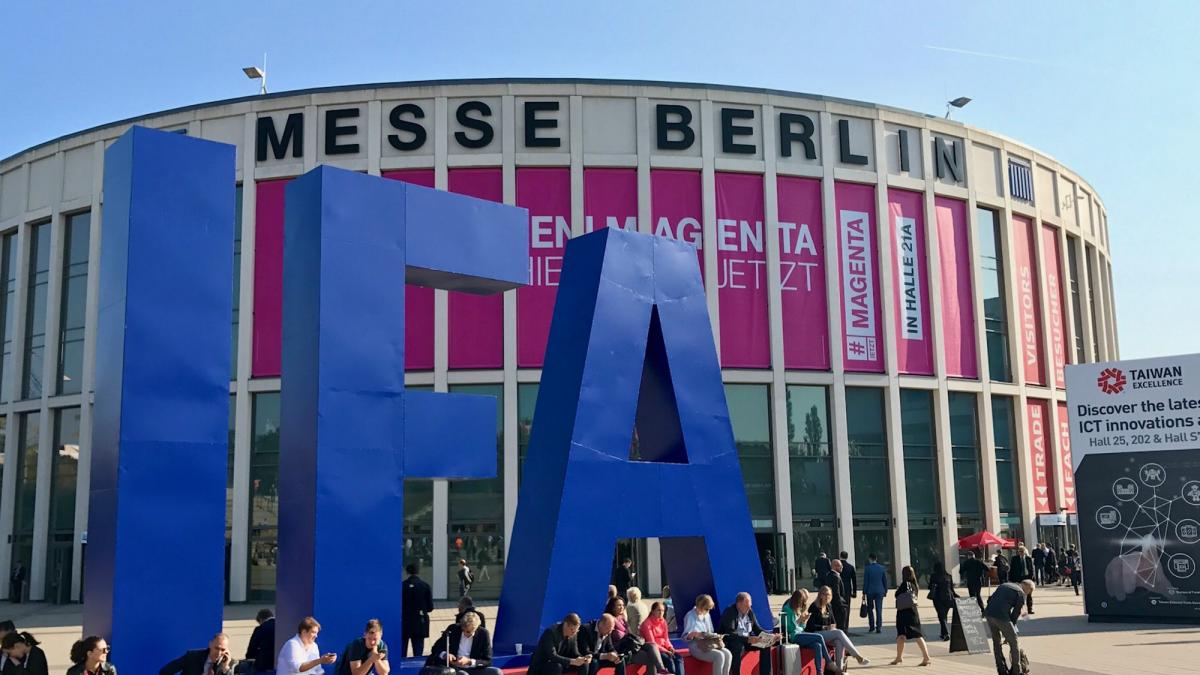 Raiul gadgeturilor se mută astăzi la Berlin