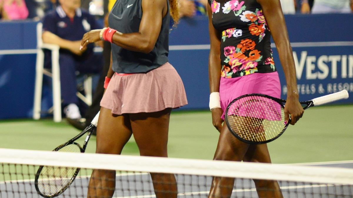Serena Williams, victorie clară în fața surorii sale, Venus Williams