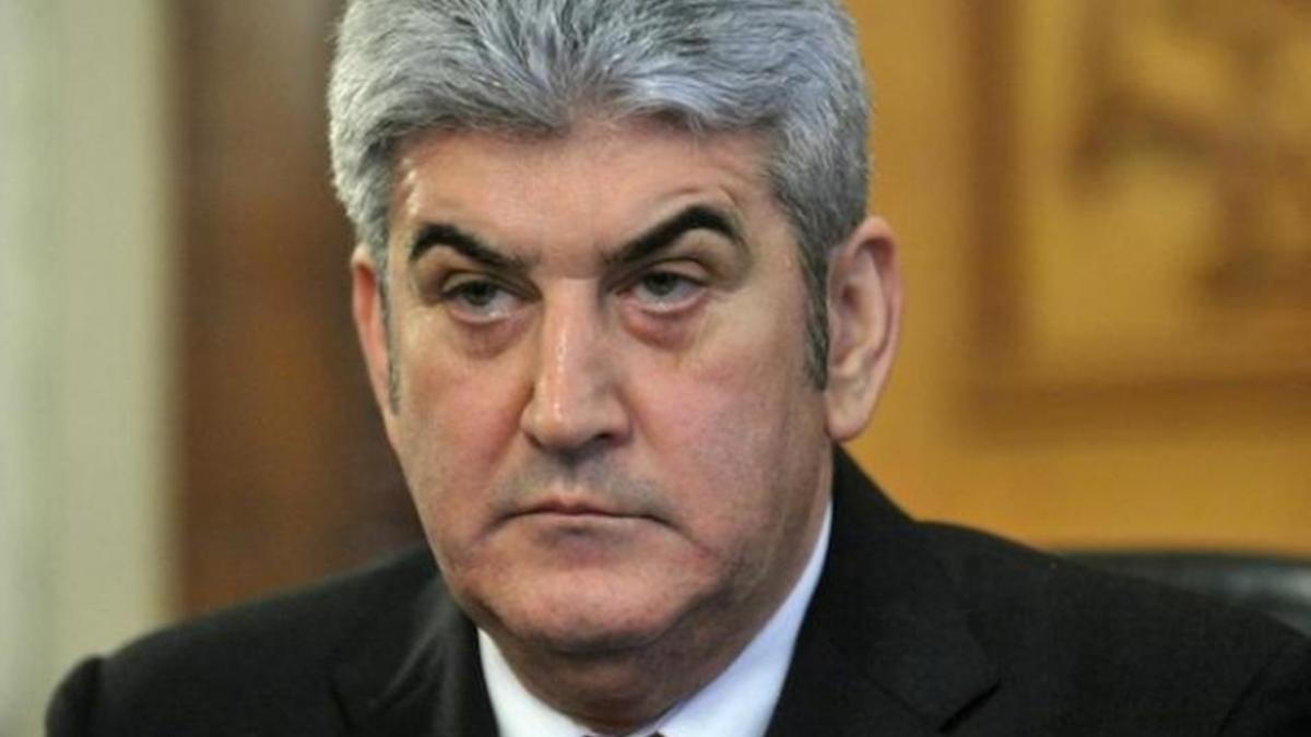 ICCJ a stabilit că nu există legătură între exercitarea atribuțiilor de ministru de Interne și moartea polițistului Gigină