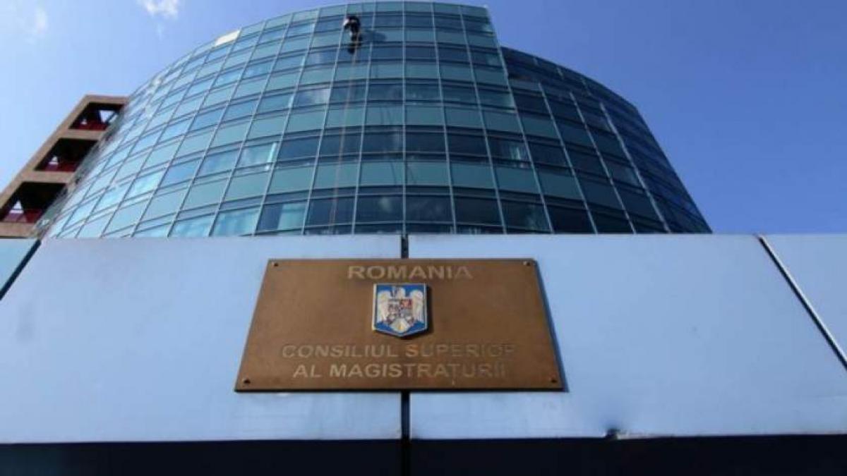 CSM: Elena Dinu a fost numită şef al Serviciului de combatere a infracţiunilor de terorism din cadrul DIICOT