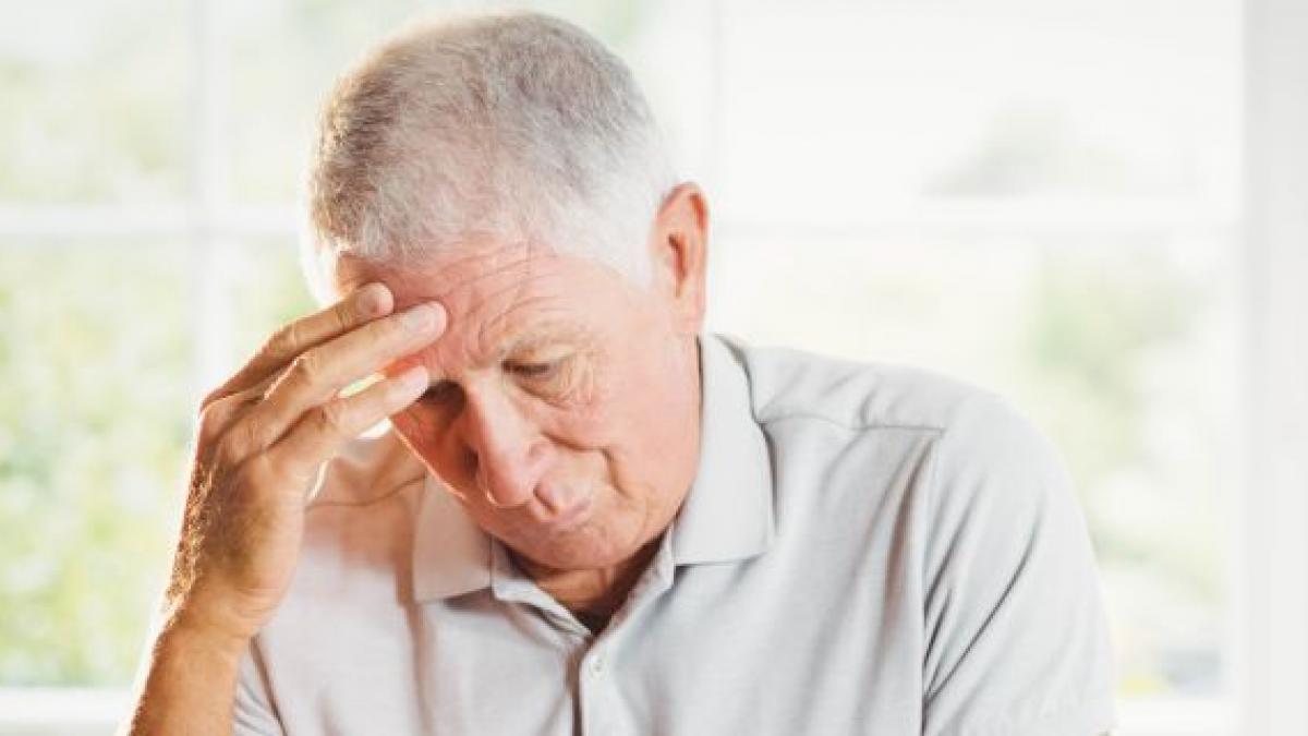 Incredibil! Boala Alzheimer ar putea fi detectată în viitor printr-o simplă consultaţie la ochi