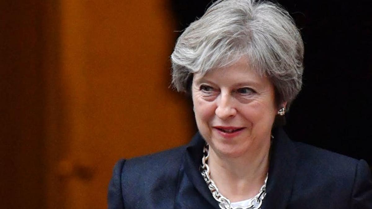 Theresa May, "agasată" de speculaţiile privind viitorul său politic
