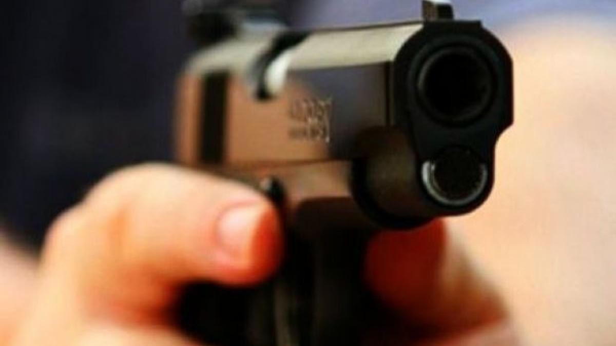 Un bărbat din Galați a ajuns la spital cu mai multe plăgi împuşcate