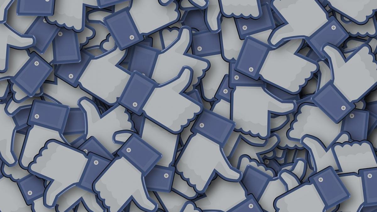 Comportamentul pe Facebook, influenţat de starea psihică şi emoţională