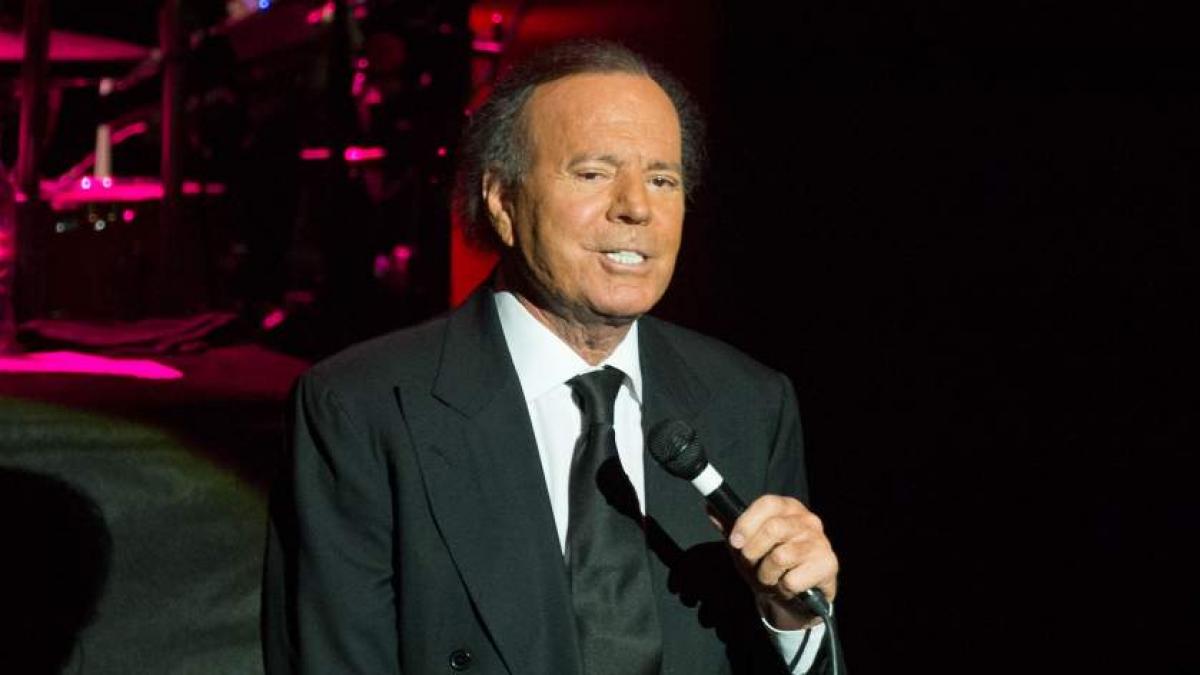 Cântăreţul spaniol Julio Iglesias împlineşte 75 de ani