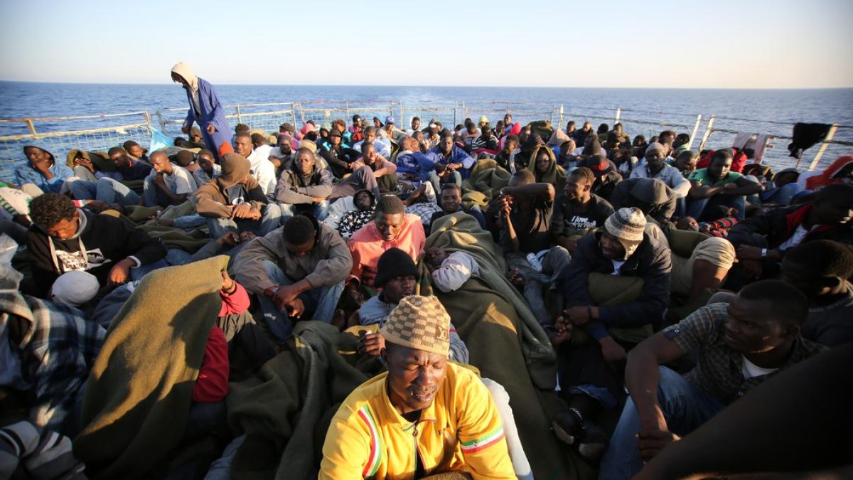 Portugalia primește 10 migranți de la bordul navei Aquarius