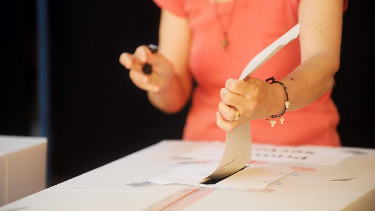 Guvernul își pune-n cap primarii din cauza referendumului