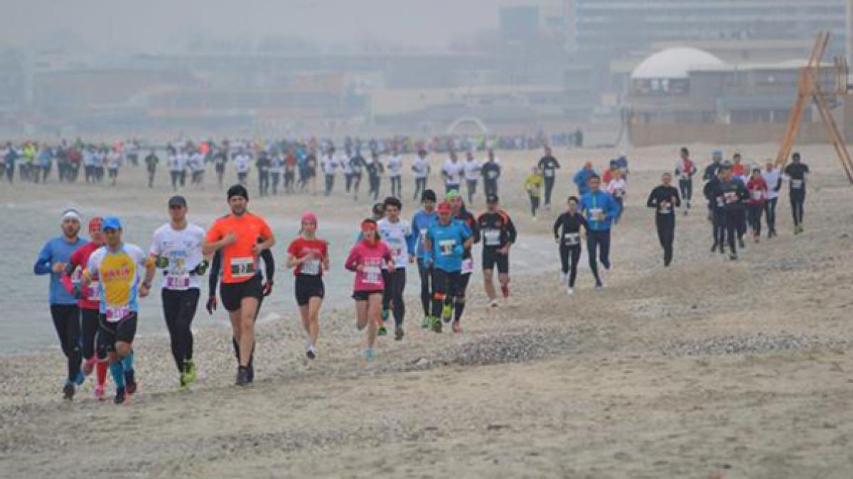 Festival atletic la „Black Sea 10K” pe faleza din stațiunea Mamaia