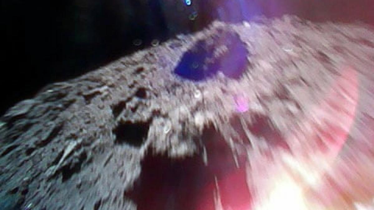 VIDEO. Primele imagini video de pe un asteroid în mișcare