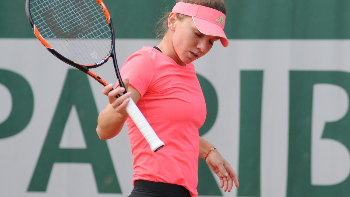Simona Halep a abandonat în primul tur la Beijing
