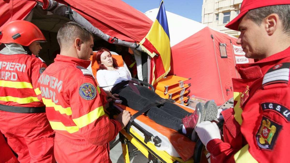 GALERIE FOTO Seism 2018: Ministrul Apărării se va afla, alături de militari, la spitalul de campanie de la Pantelimon