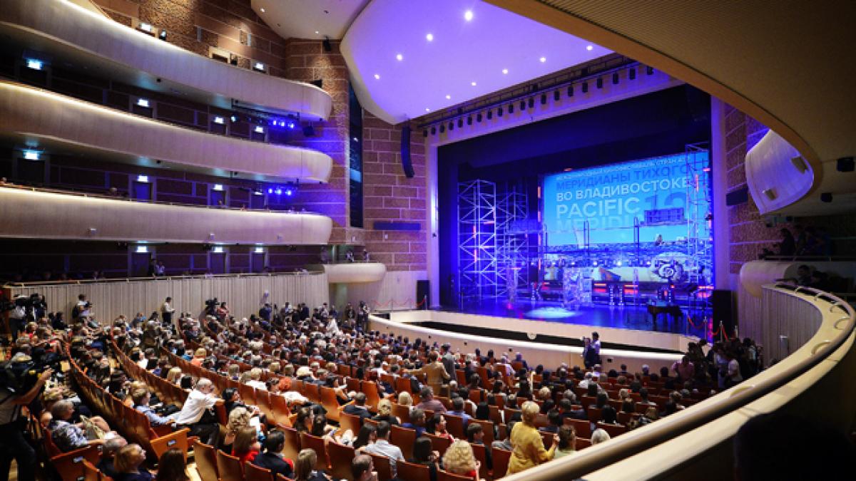Peste 120 de artişti români şi 12 muzicieni din străinătate, la Festivalul Internaţional MERIDIAN