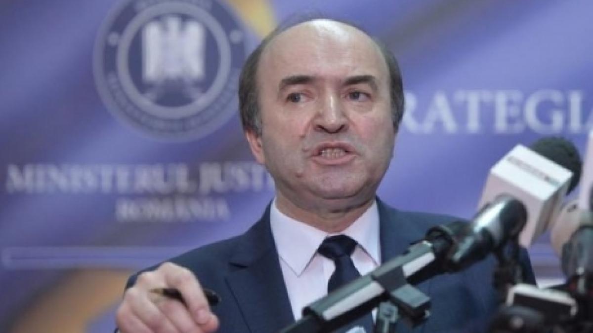 Toader, după întâlnirea cu Dragnea: Am discutat despre sesizarea la CCR privind completele de judecată