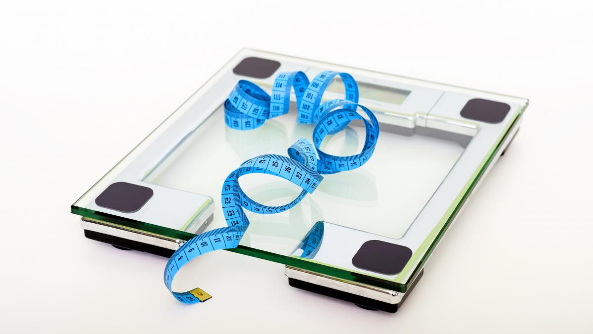 Bărbații cu vârste între 45 și 54 de ani, cei mai predispuși la obezitate și anxietate