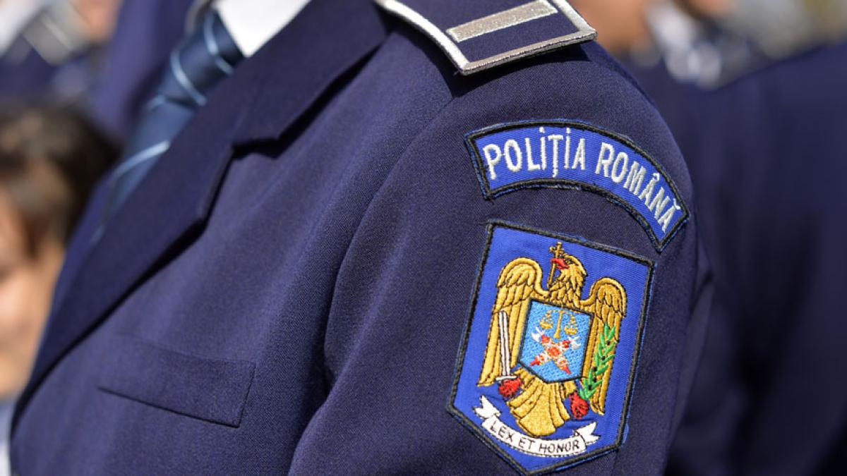 Un poliţist din Gorj este anchetat dup ce i-a spus unui taximetrist că îl amendează 'din ambiţie'