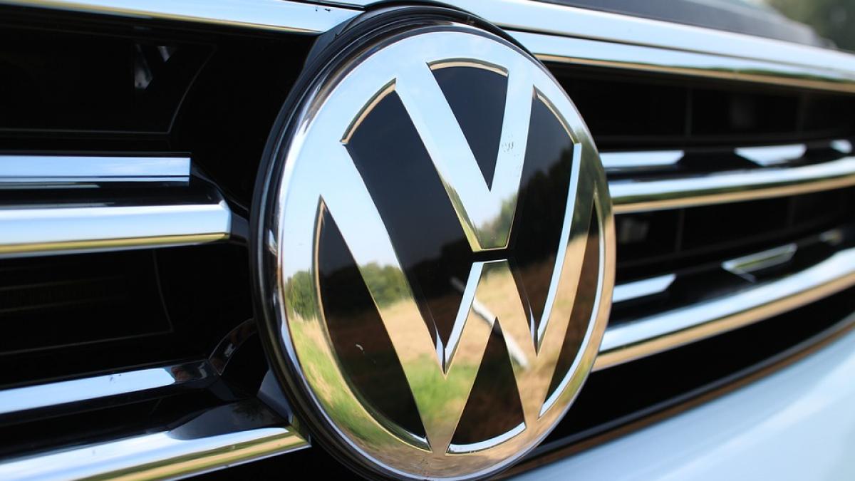 Volkswagen va investi 44 de MILIARDE de euro în mașini electrice