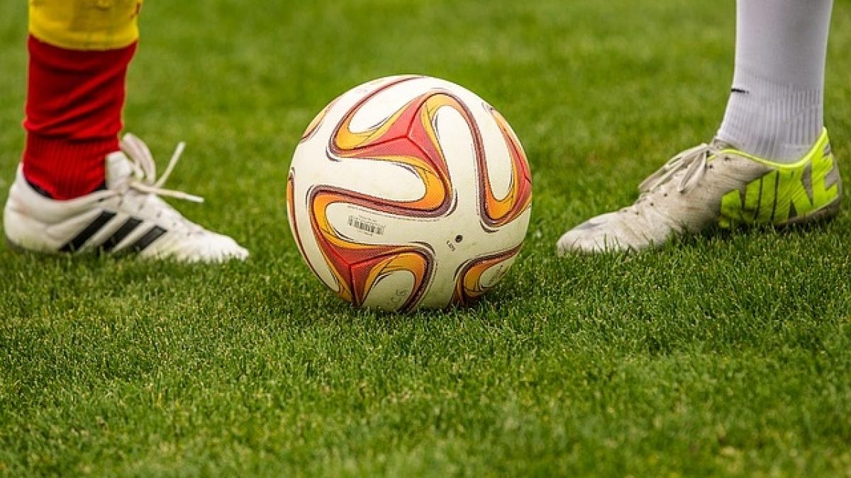 PREMIERĂ Echipa de fotbal a Parlamentului, campioană interparlamentară, după ce a bătut Ungaria în finală 
