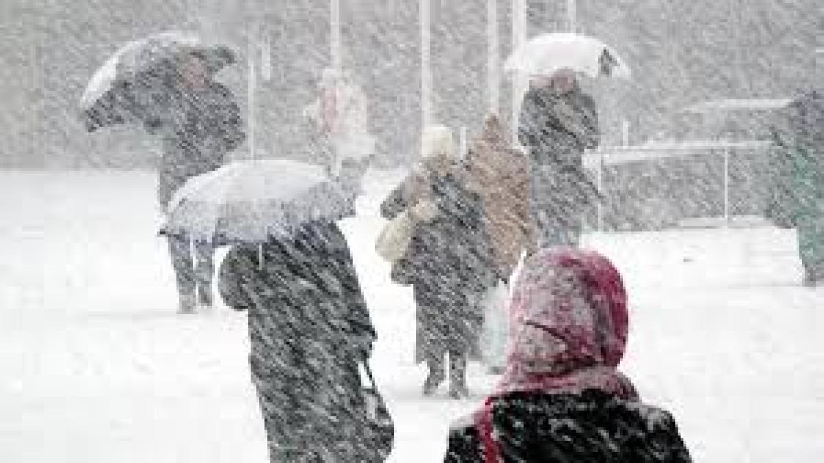AVERTIZARE ANM. Capitala şi alte 17 judeţe, sub Cod galben de ninsori şi viscol, miercuri