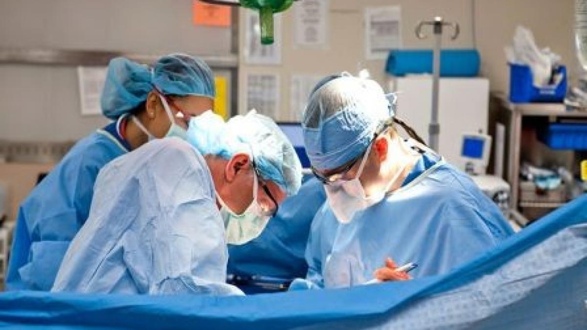 E oficial! Medicii pot să se pensioneze la cerere la 67 de ani