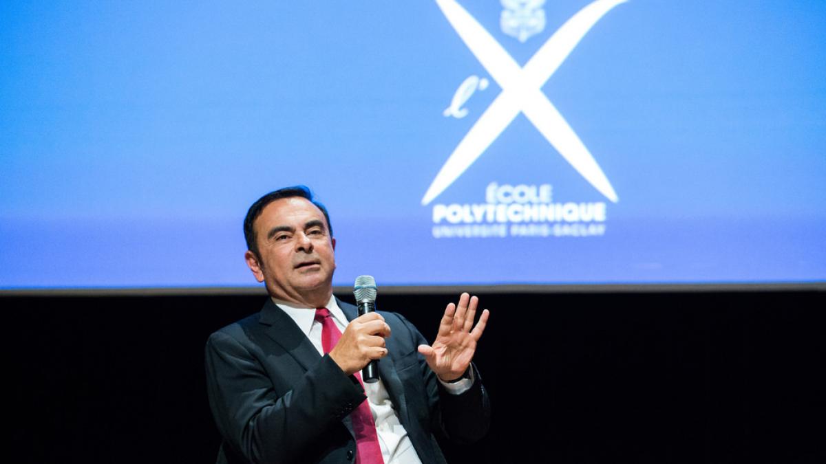 Carlos Ghosn rămâne preşedinte director general la Renault