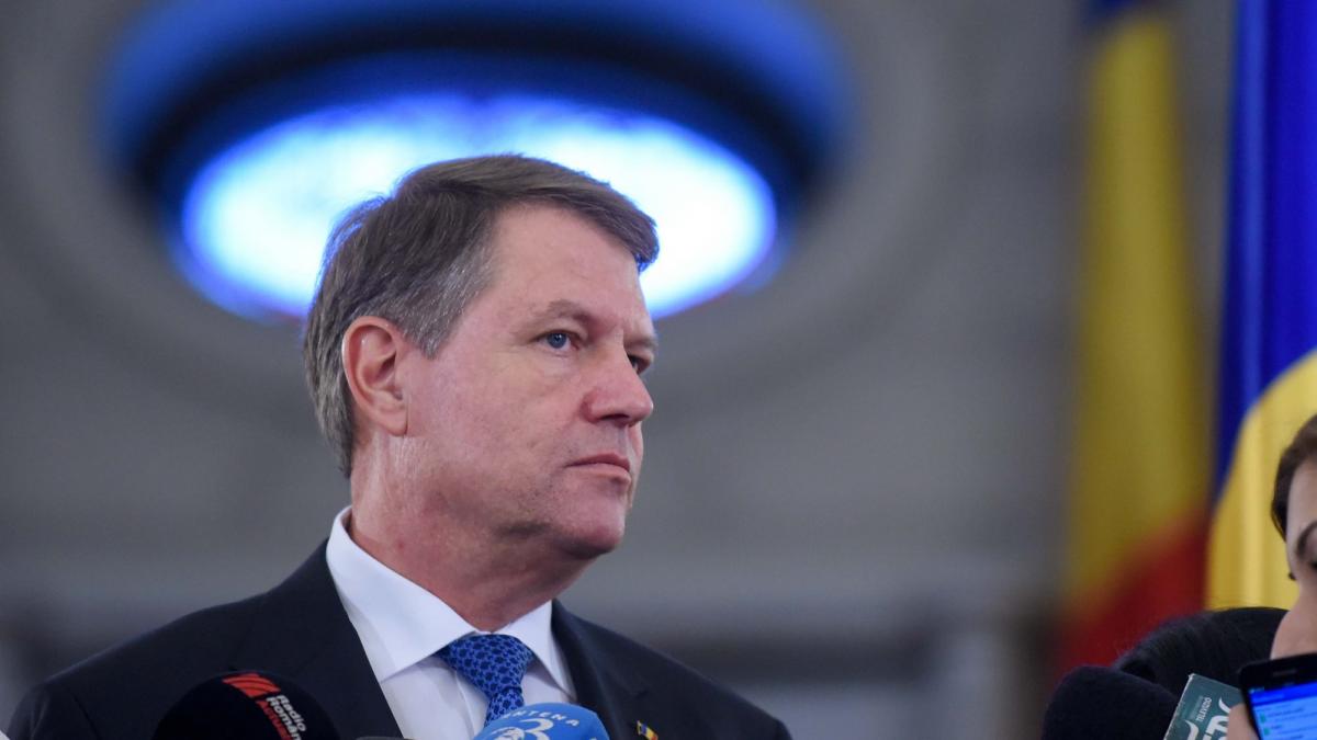 Klaus Iohannis a promulgat legea care permite Guvernului să emită ordonanțe în vacanța parlamentară