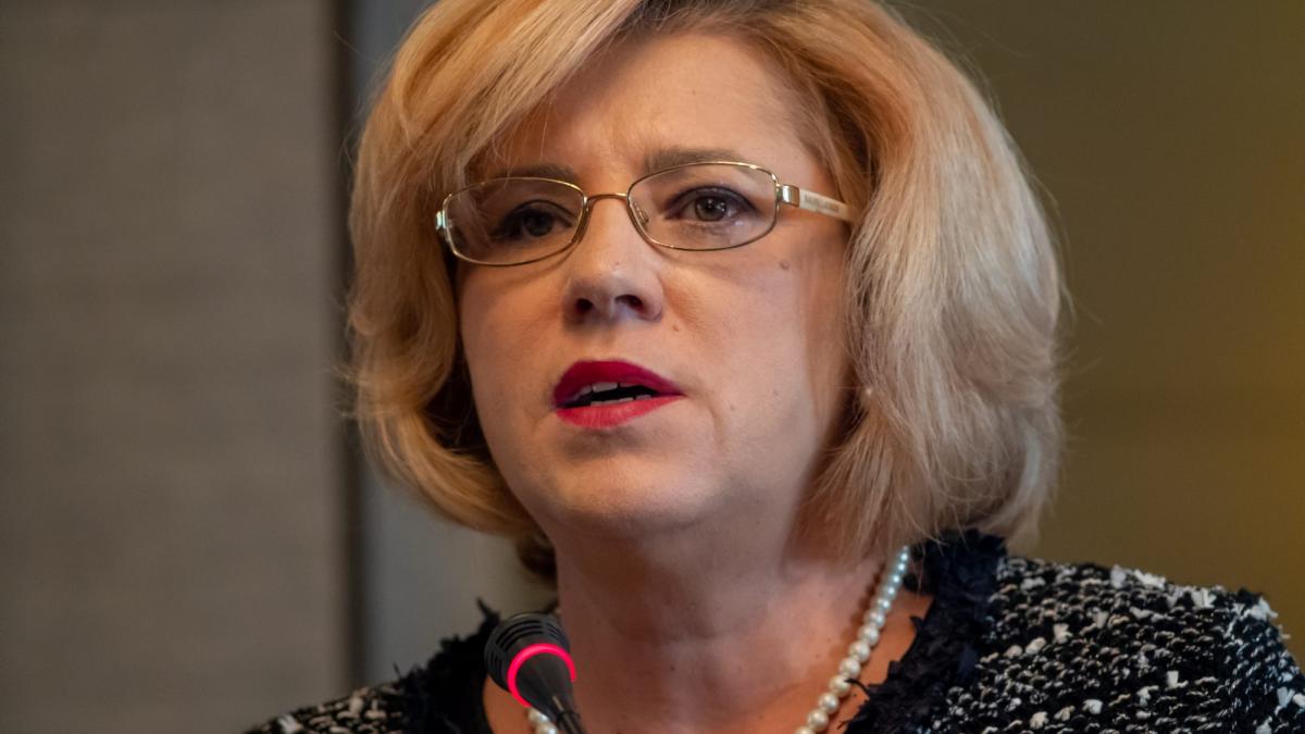 Corina Creţu dezvăluie cum s-au accesat banii europeni pentru combaterea şomajului. Pe ce loc e România 