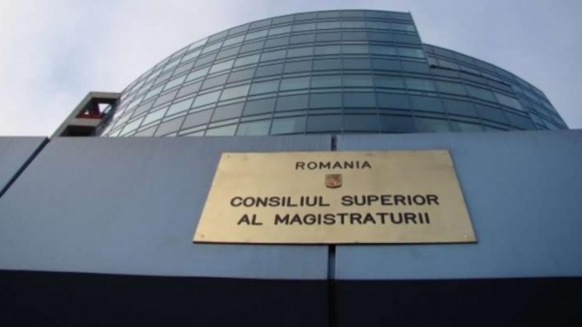 CSM respinge cererea Adinei Florea privind arestarea procurorilor Lucian Onea şi Mircea Negulescu (surse)