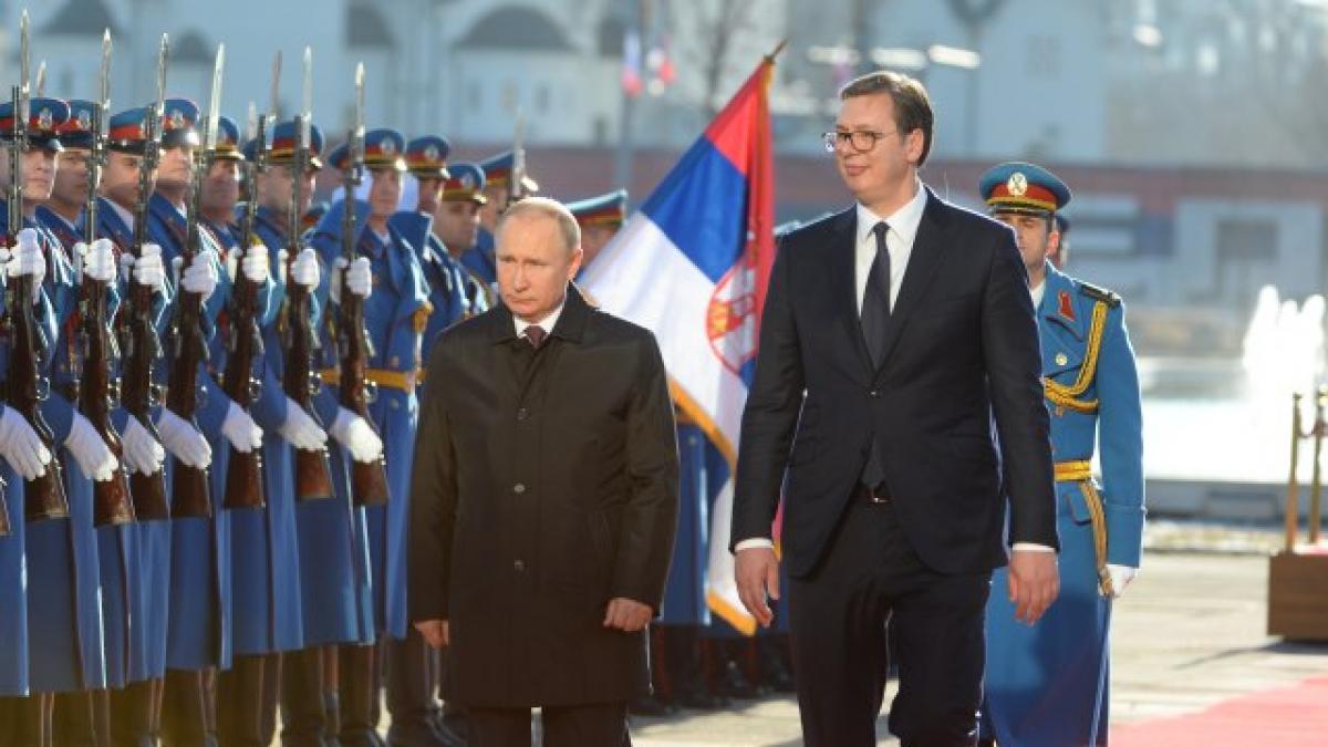Vladimir Putin, primit ca un EROU la Belgrad 