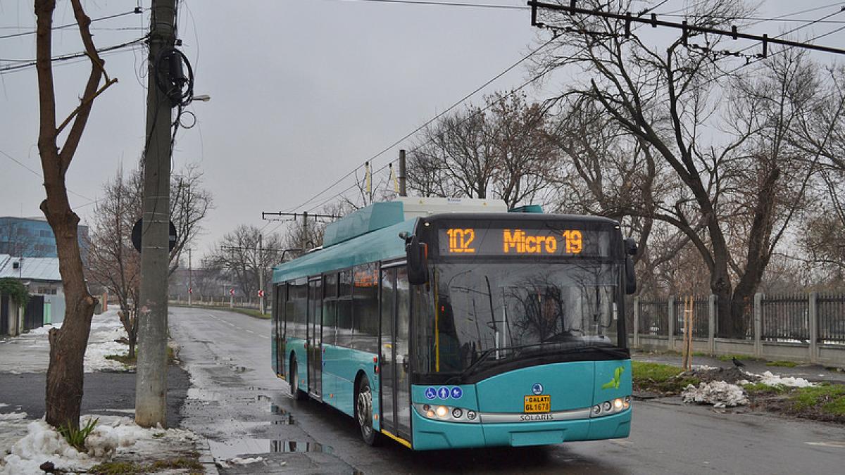 STB: Pe toate traseele de transport în comun se va circula în condiţii normale, de luni