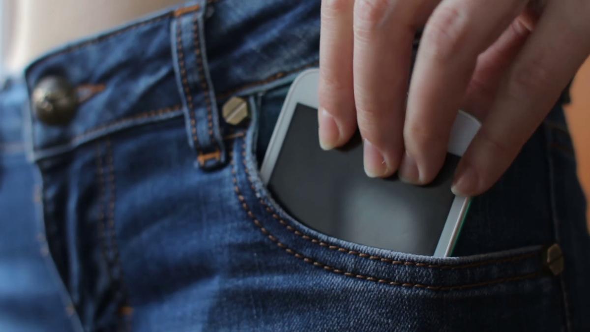 Cum să te fereşti de radiaţiile mobilului