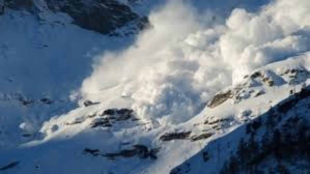 MAE, atenționare de călătorie. Cod portocaliu și roșu de avalanșă în Norvegia 