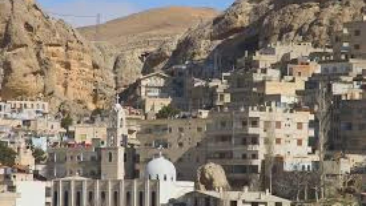 Cel puţin 20 de morţi într-un atentat în apropierea unei baze antijihadiste în estul Siriei