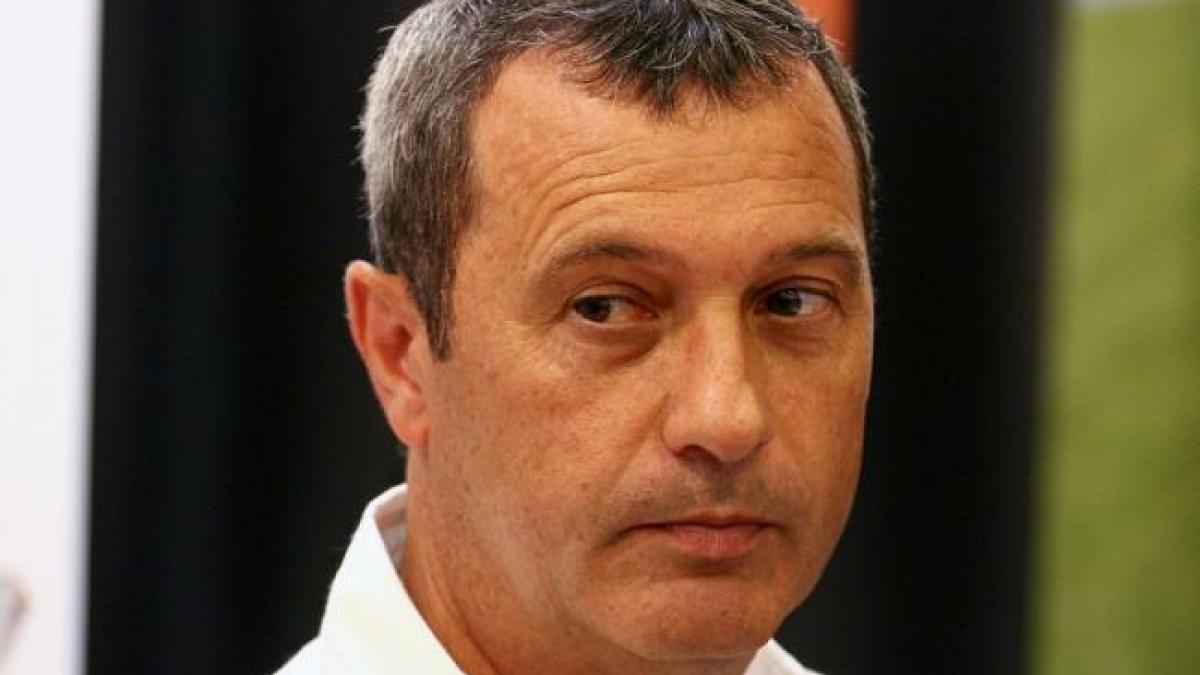 Probleme pentru Montini. Rednic: A suferit o comoţie, când a ieşit de pe teren ne-a spus că nu vede cu un ochi
