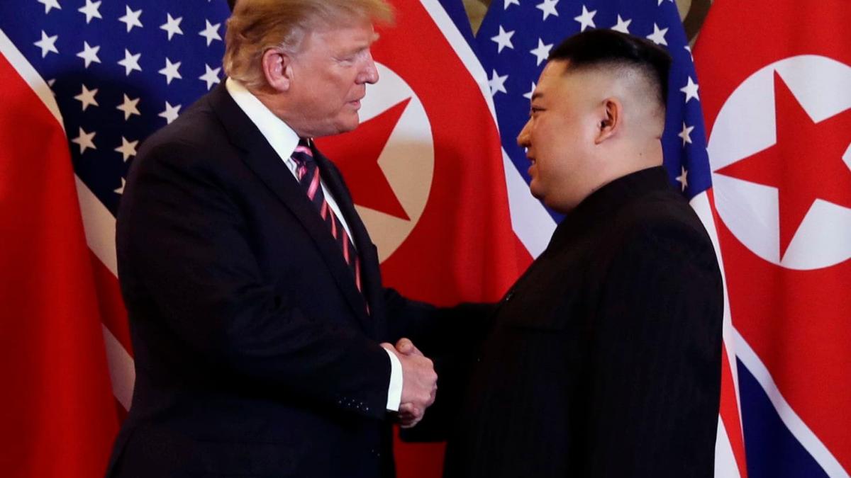 Summitul privind chestiunea nucleară nord-coreeană este un "succes", spune un consilier al lui Trump