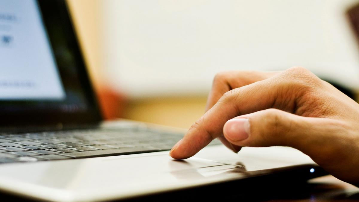 O nouă zi fără site-ul ANAF. Şi cu mulţi nervi