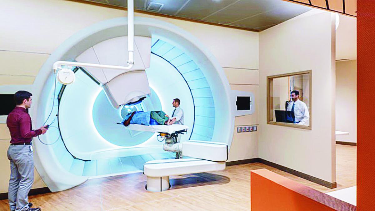 Terapie cu protoni pentru bolnavii de cancer