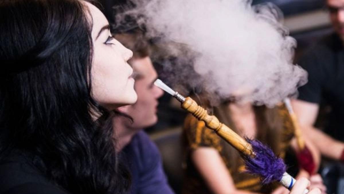 Ce spun oamenii de știință despre pericolele care te pândesc când fumezi narghilea. N-o să-ți vină să crezi ce lucru grav se întâmplă