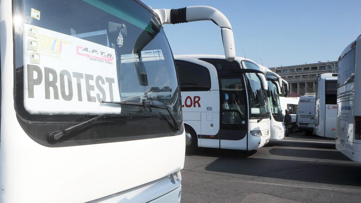 Transportatorii români vor protesta în fața Parlamentulu European