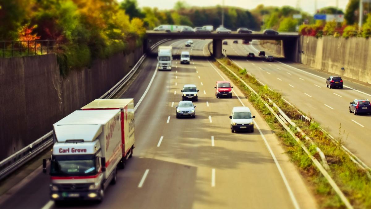 Limitatoare de viteză pentru mașinile din UE