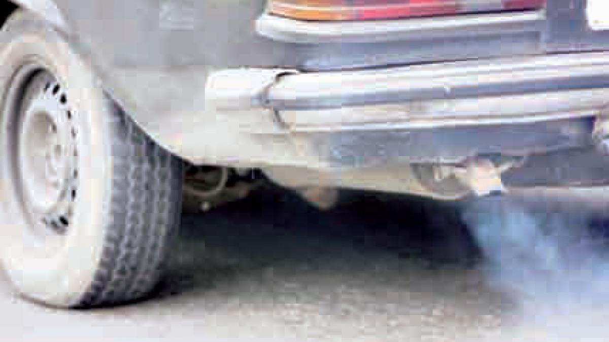 Parlamentul European taie din noxele auto  