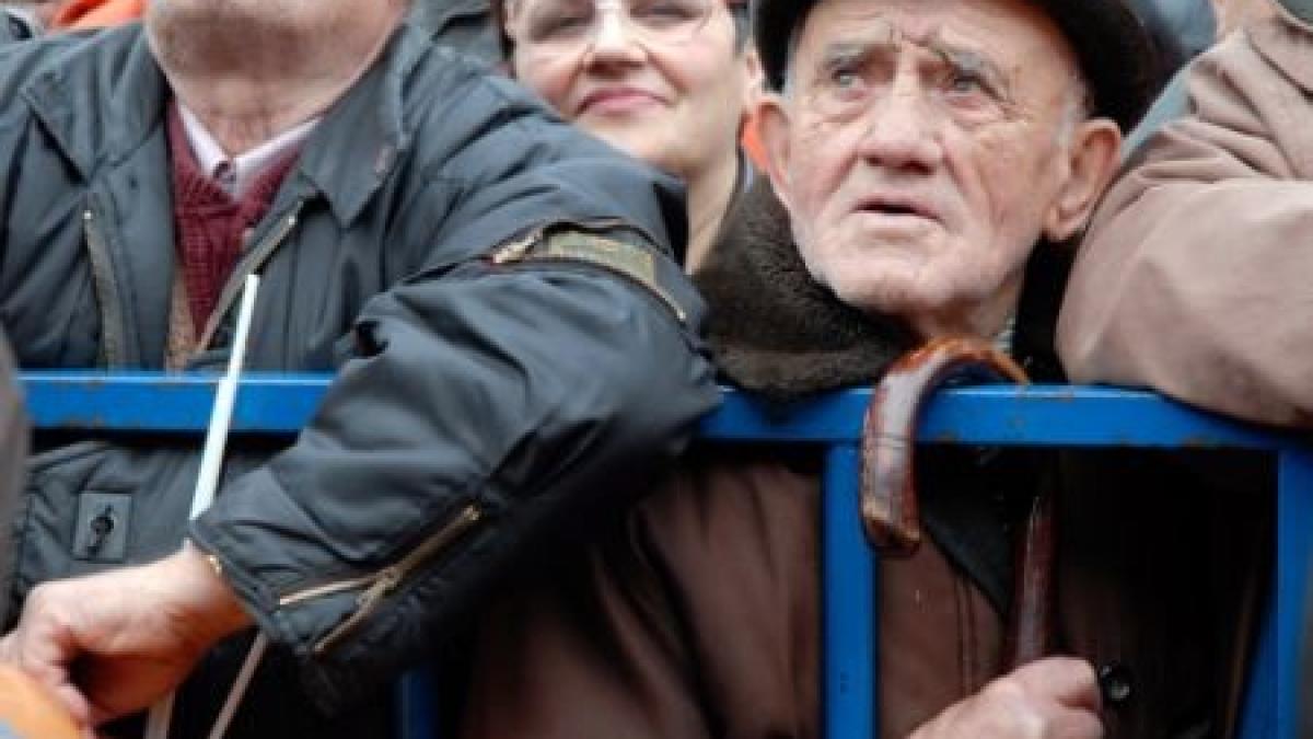 Vești excelente pentru pensionari! Pensiile majorate ajung înainte de Paște