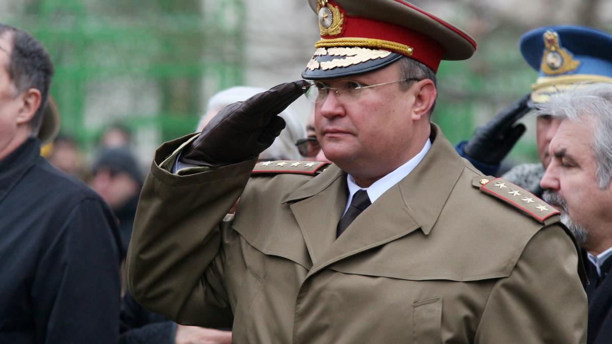 Înalta Curte de Casaţie şi Justiţie a respins definitiv cererea Ministerului Apărării Naţionale de suspendare a mandatului şefului Statului Major