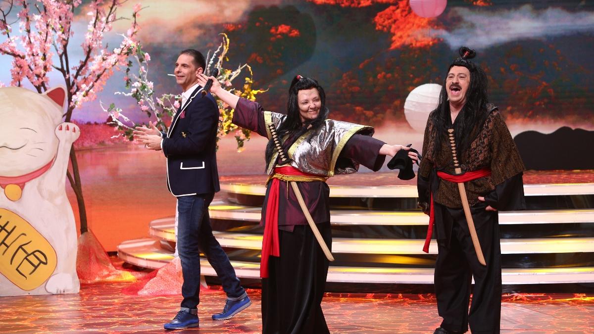 Gina Pistol, Ovidiu Ioanițoaia, Mihaela Tatu, Marcel Pavel, Alex Velea și Iuliana Marciuc  s-au ascuns în spatele măștilor, la Scena misterelor