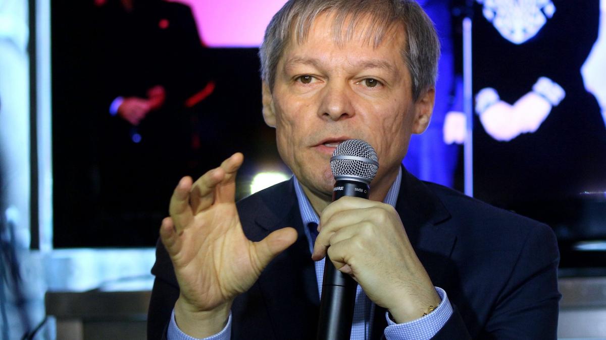  Candidat PLUS, salariat la o firmă cu contracte date de PSD şi plătit de o companie care a sponsorizat PDL