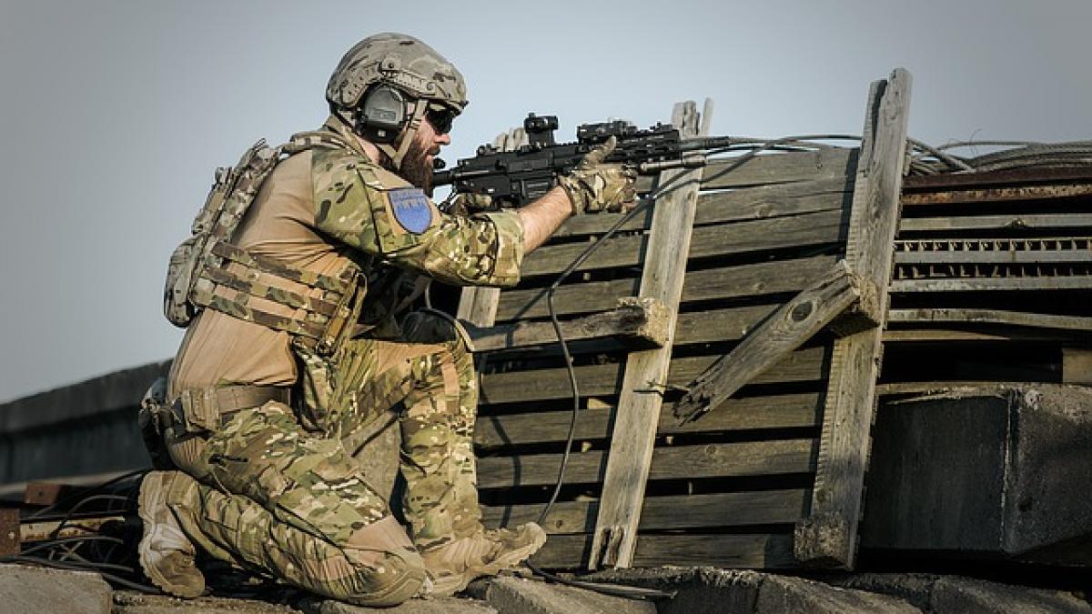 Afganistan: Mai mulţi poliţişti afgani ucişi, din eroare, în urma unui bombardament american