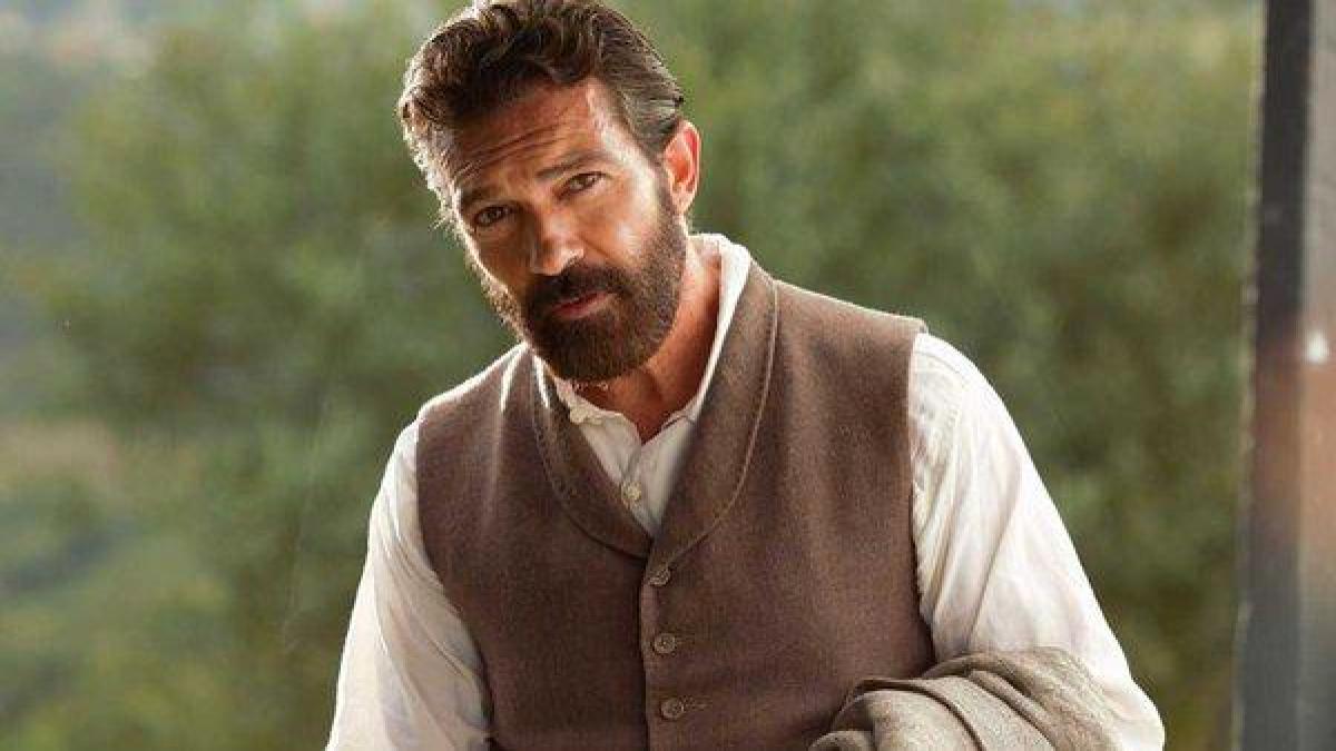 Actorul Antonio Banderas spune că infarctul suferit în urmă cu doi ani l-a ajutat să se reinventeze