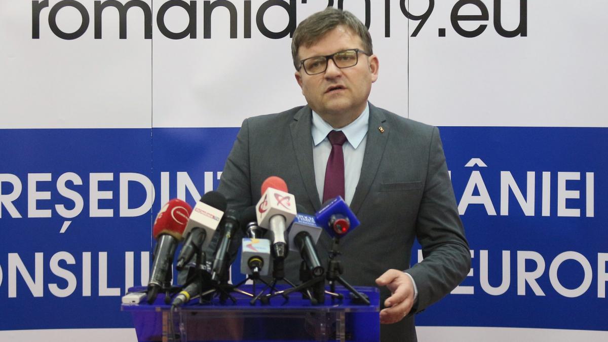 Ministrul Muncii anunță că și elevii ar putea primi gratuitate la călătoria cu trenul