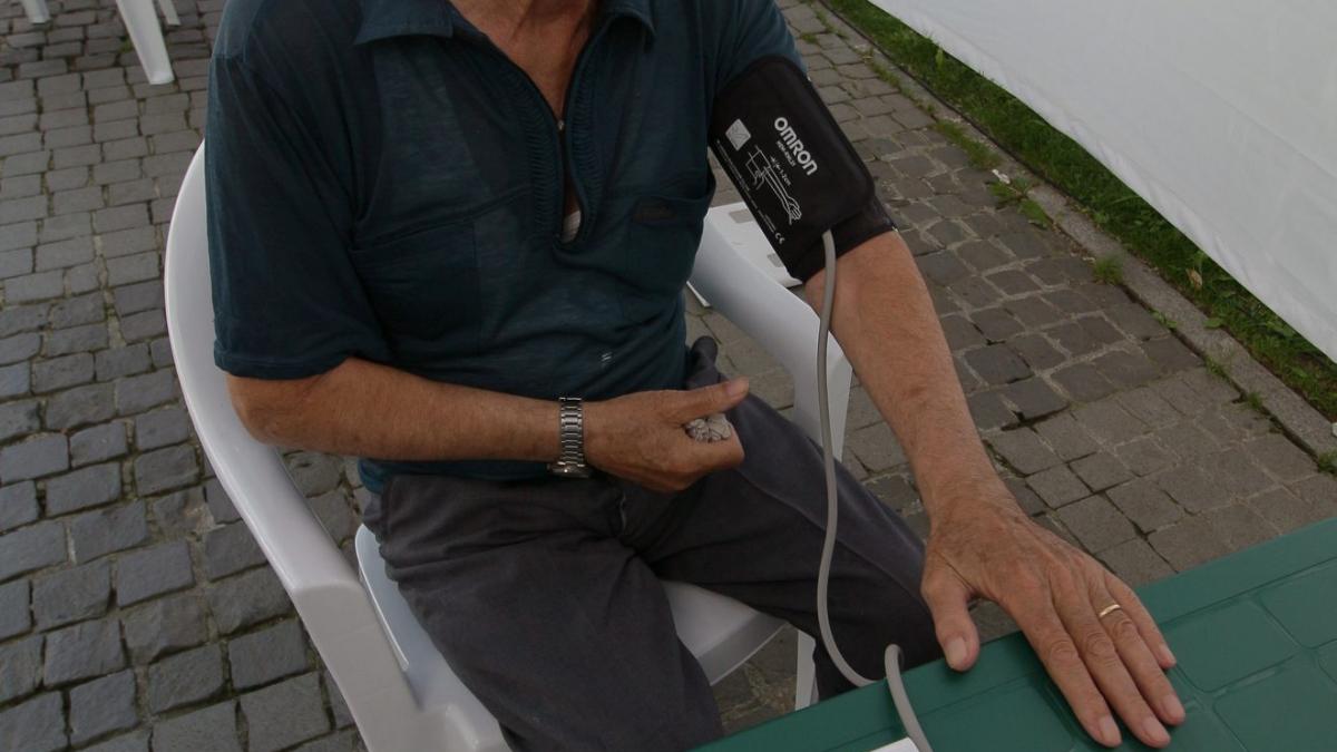 „Măsoară-ţi tensiunea că aşa spun eu”