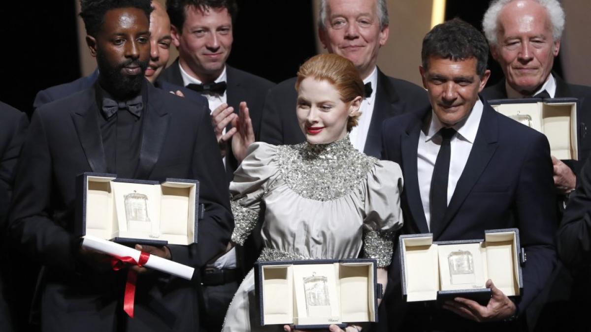 Cannes: Trofeul Palme d’Or a fost câştigat de  pelicula “Parasite”, a cineastului sud-coreean Bong Joon-ho